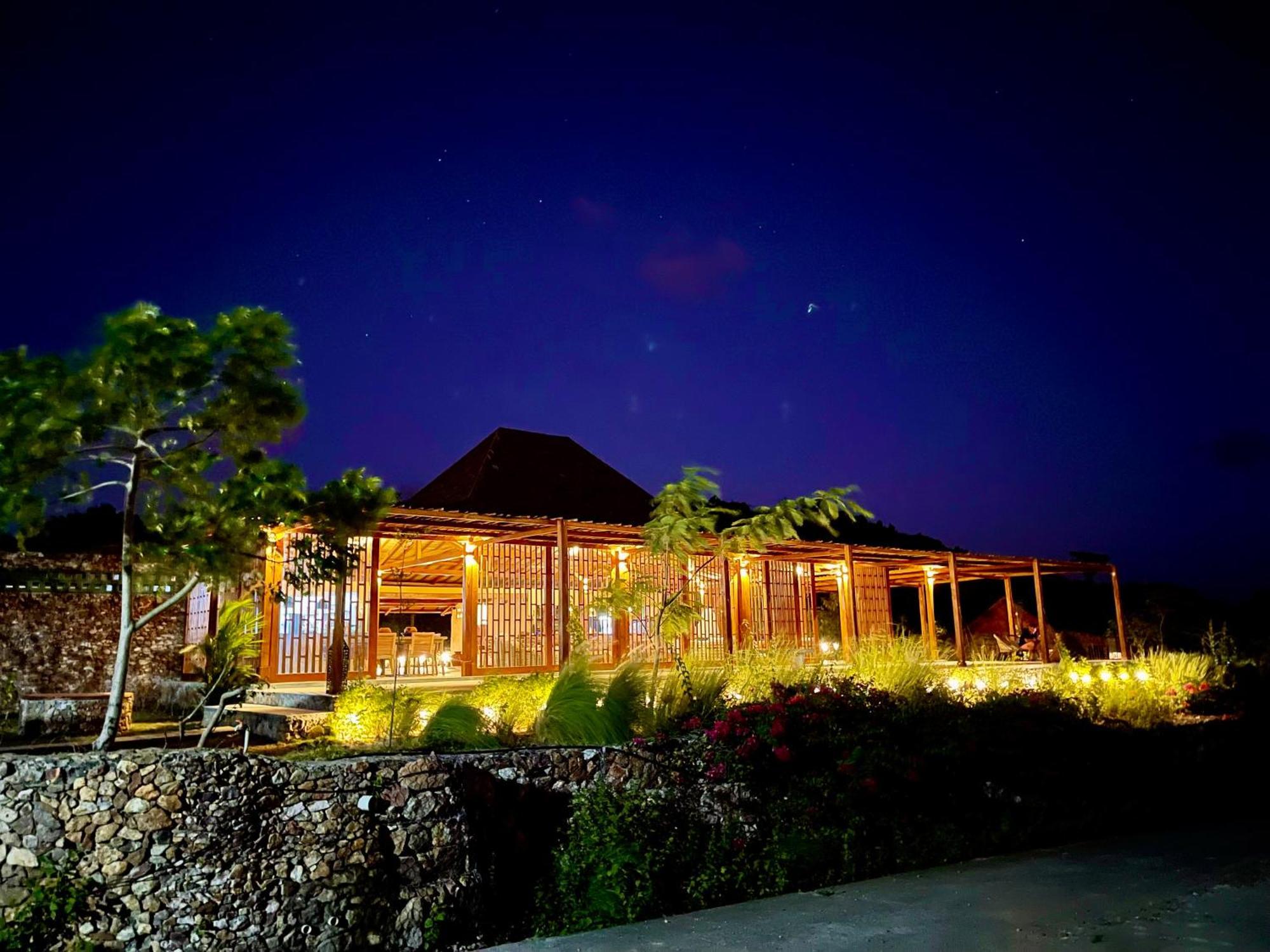 מלון Awang Lobster Bay Lombok מראה חיצוני תמונה
